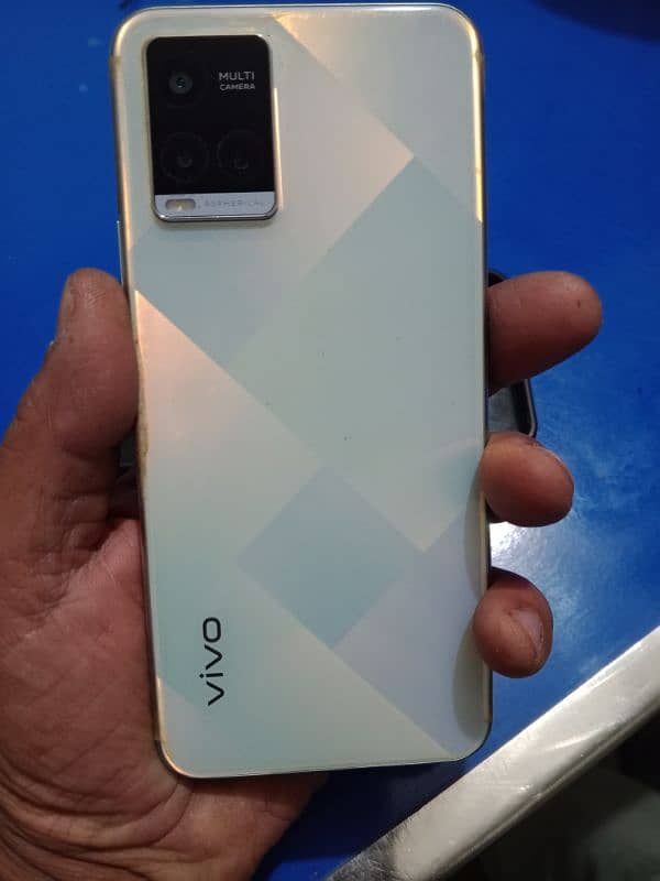 vivo y 21 for sale complete box 4+1/64 1