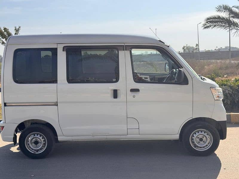 Daihatsu Hijet 2019 1