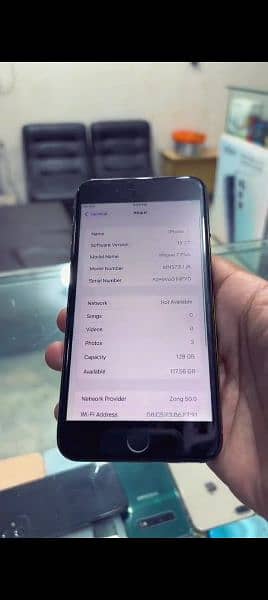 iPhone 7 plus 128 GB PTA approved my WhatsApp 0329=82=46=272 2