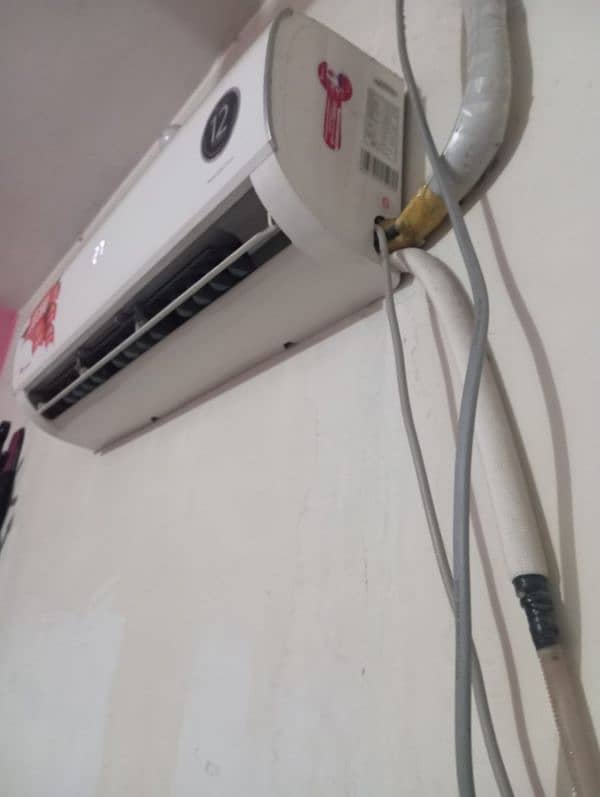 dawlance DC inverter 1.5 tan 2