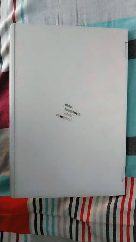 HP 1030 elite book 2