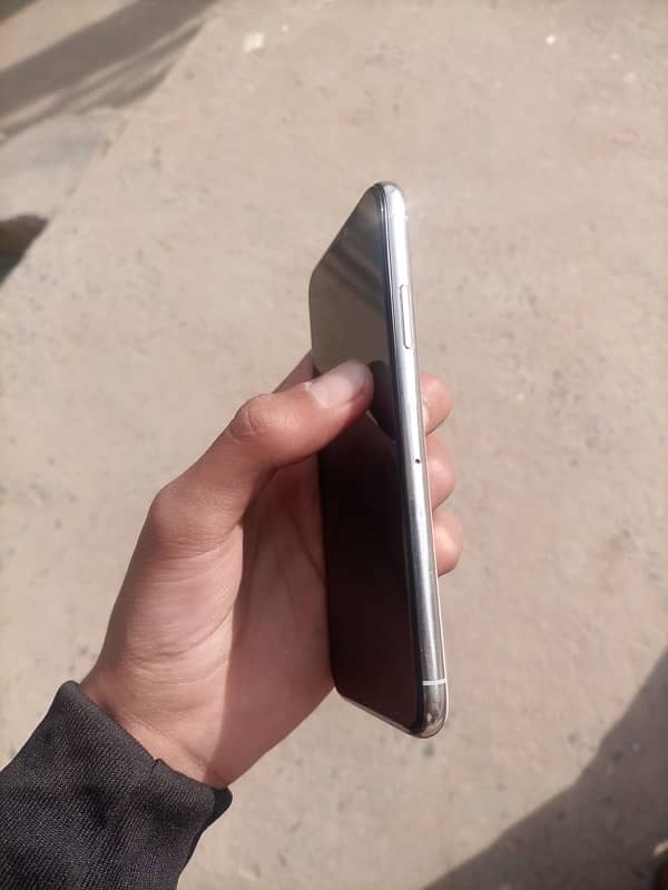 IPHONE X NON PTA 2