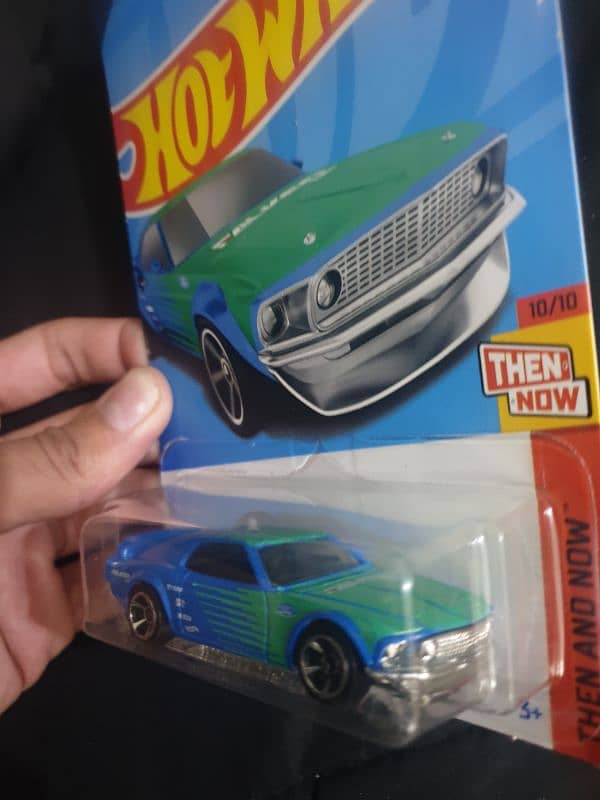 Hot wheels Box Packed Cars 9