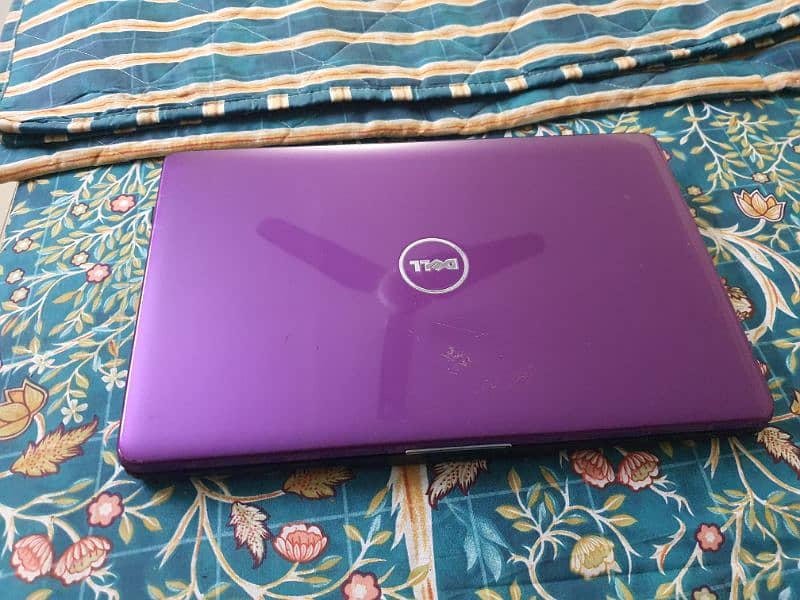 Dell Inspiron PP41L,4gb ram 200 hd,led big screen 16 inch,10by10 cond. 7