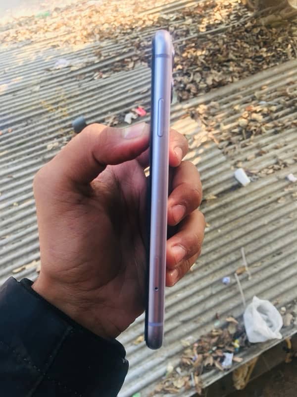 IPhone 11 Non pta jv (water pack) 3