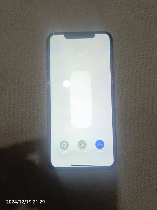 iPhone 11 pro max 256gb not pta 5