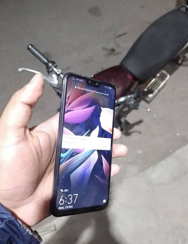 12/Mel kabir wala//Huawei y8s 6ram 128 03077300967 1