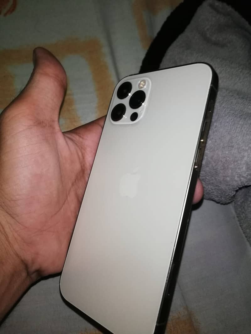 Apple iPhone 12 Pro 0