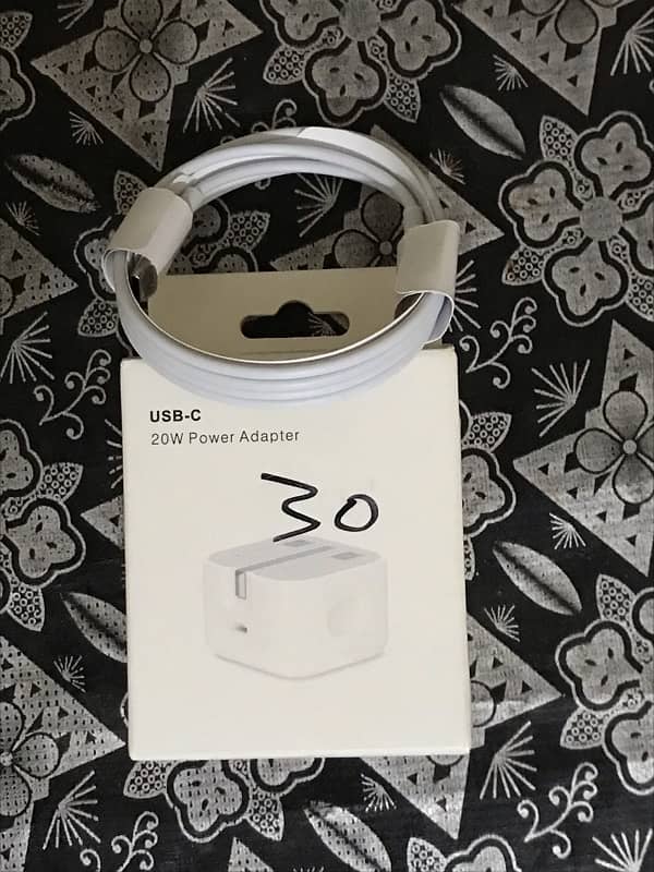 iPhone adapter w cable 0