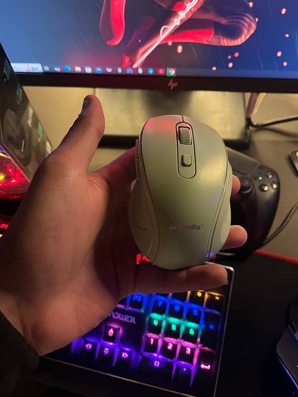 banda G70 wireless gaming mouse with dongle 0