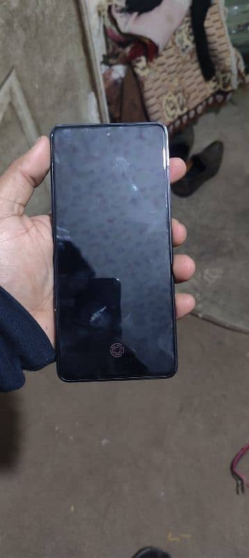 camon 20  8+8 /256 gb all ok 4