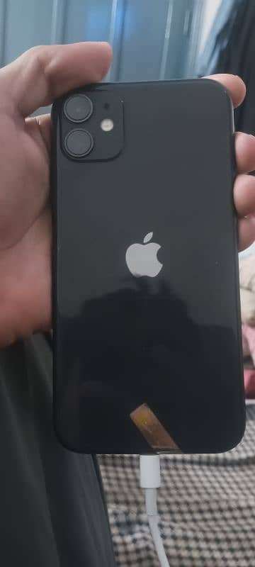 IPHONE 11 64 GB EXCHANGE POSSIBLE 0