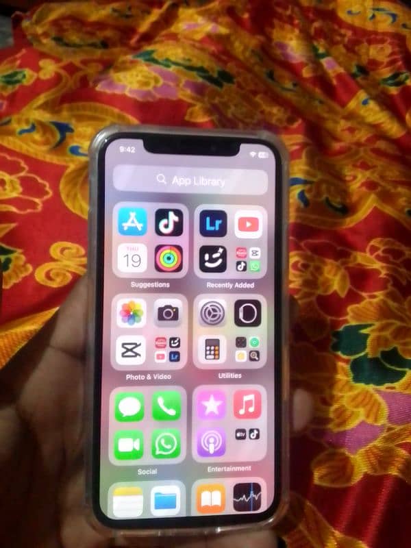 iPhone x 64. Battery Change 100. Pannel Change  10/10 condition 1