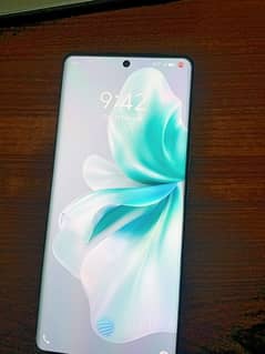 Vivo V30e (10/10 Condition) - Original Box & Charger - 82k (Fixed)