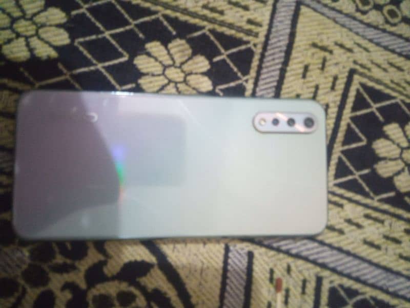 vivo s1 10 by 9 condition panel change 8/256 for sale only mobile 0