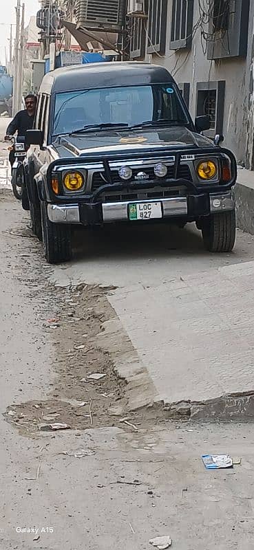 Nissan Patrol 1990 1