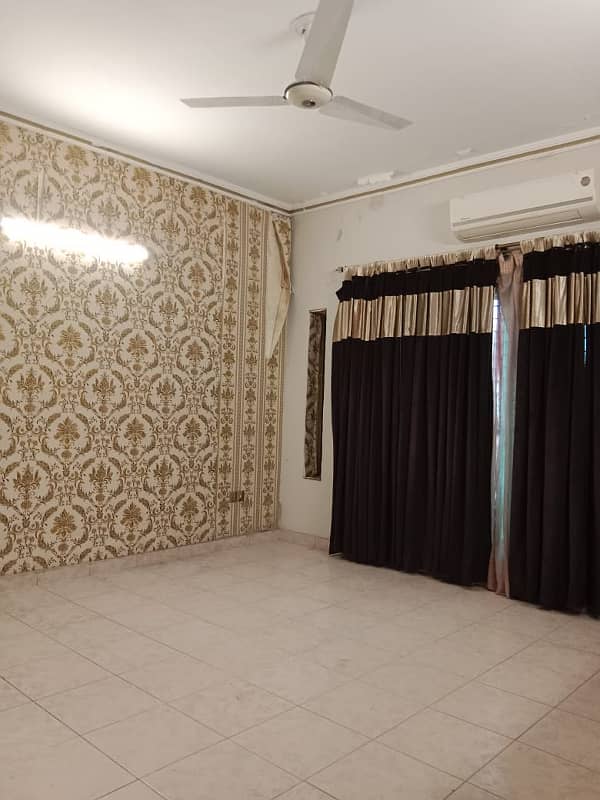 ONE KANAL BASEMENT FOR RENT 8