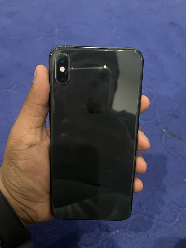 iphone xsmax black colour 2