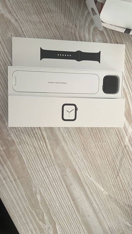 Apple watch series 4 44mm GPS + Cellular 90% Battery Health 3