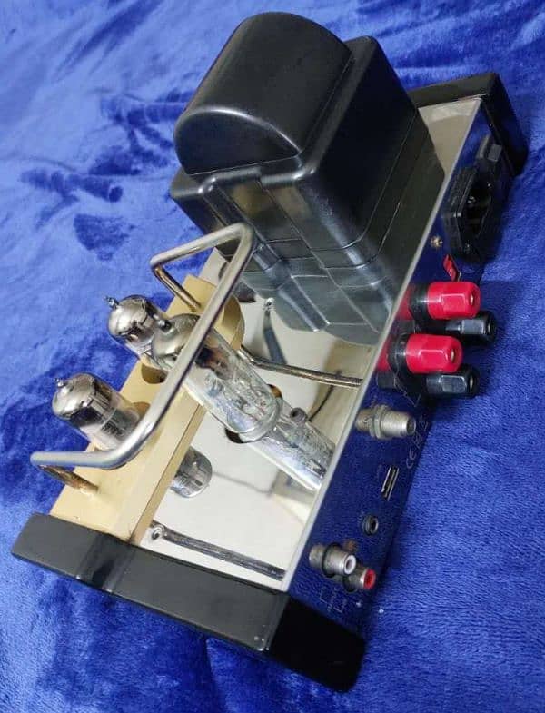 Tube Amplifier Dared DR100 2