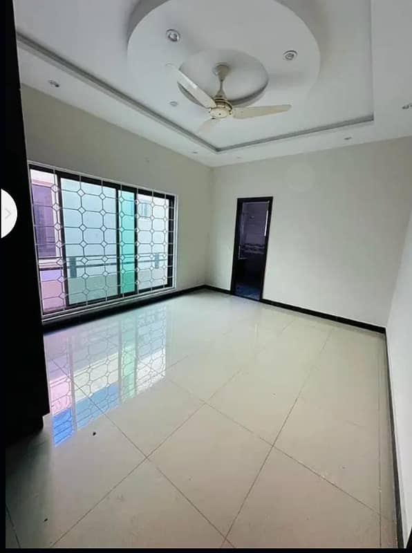 10 Marla upper Portion For Rent 6