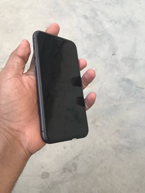 iphone 11 under apple warrenty 3