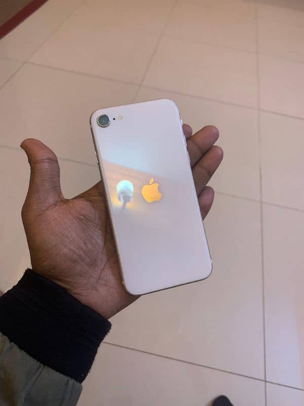 iphone se2020 fot sell 1