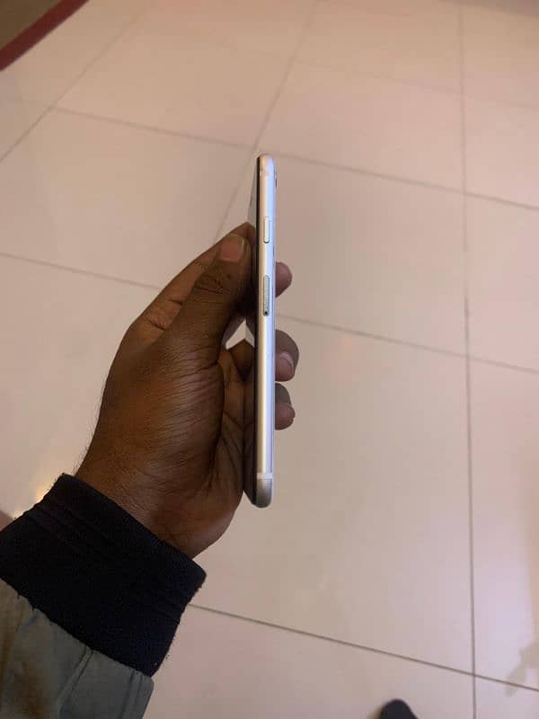 iphone se2020 fot sell 4