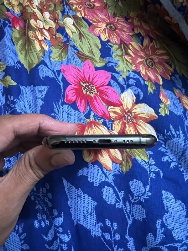 iphone 11 pro pta 4