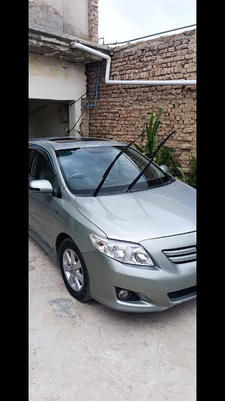 Toyota Altis  2011 4