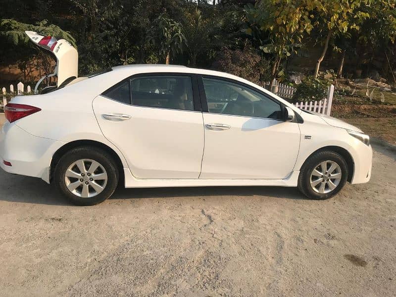 Toyota Corolla Altis Grande - CVT-i 1.8 7