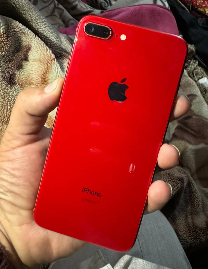 Apple iPhone 8 Plus 0