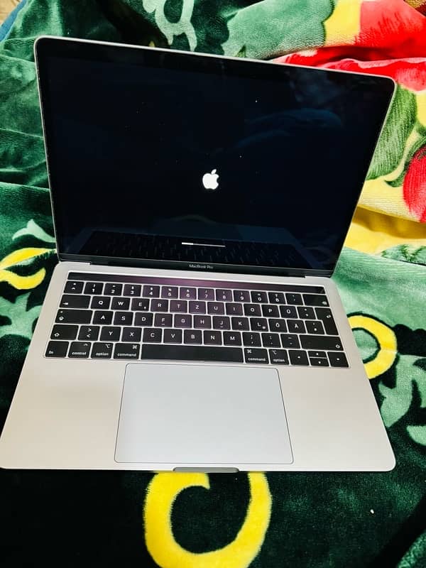 MacBook pro 2019 with Touch bar 7