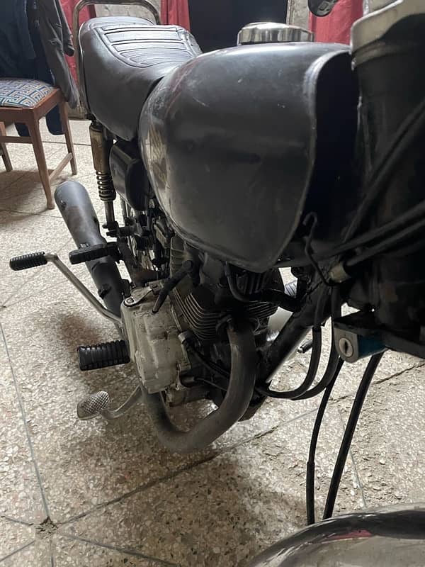 125 bike 18 model all ok rough condition 10