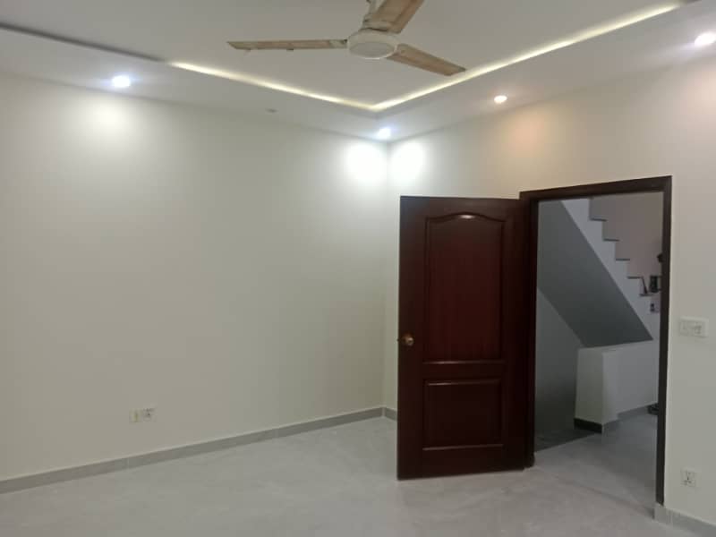 5 Marla New upper Porshan For Rent in johar Town ph 2 6