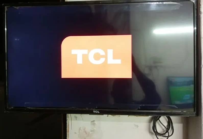 TCL LED 32" 0