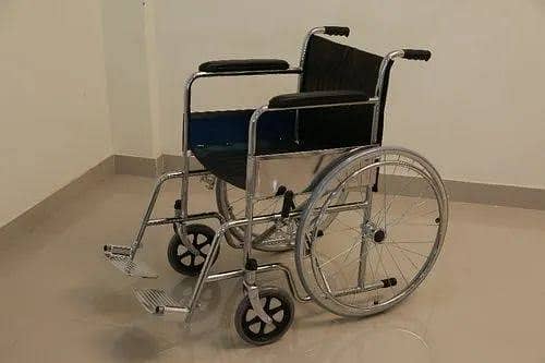 Wheel chair like good condition whats app 03227044897 0