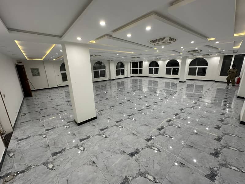 Commercial Floor Available For Office Like Software House And Call Centre 2