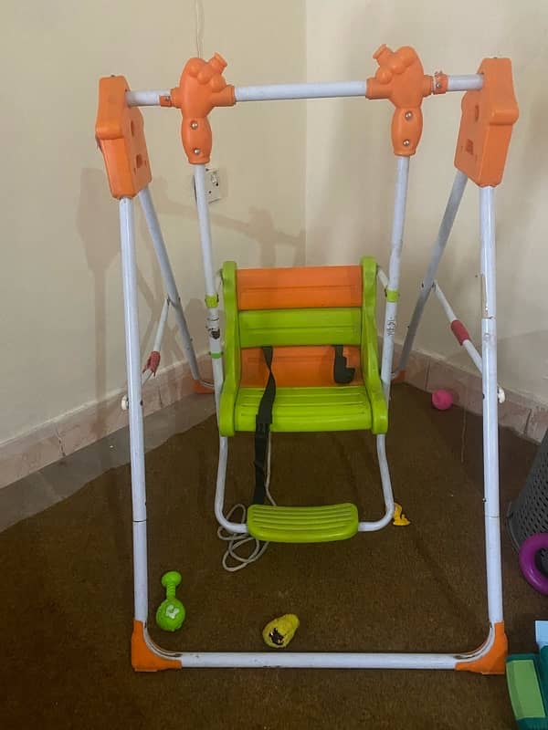 Baby swing in good condition for sale 0