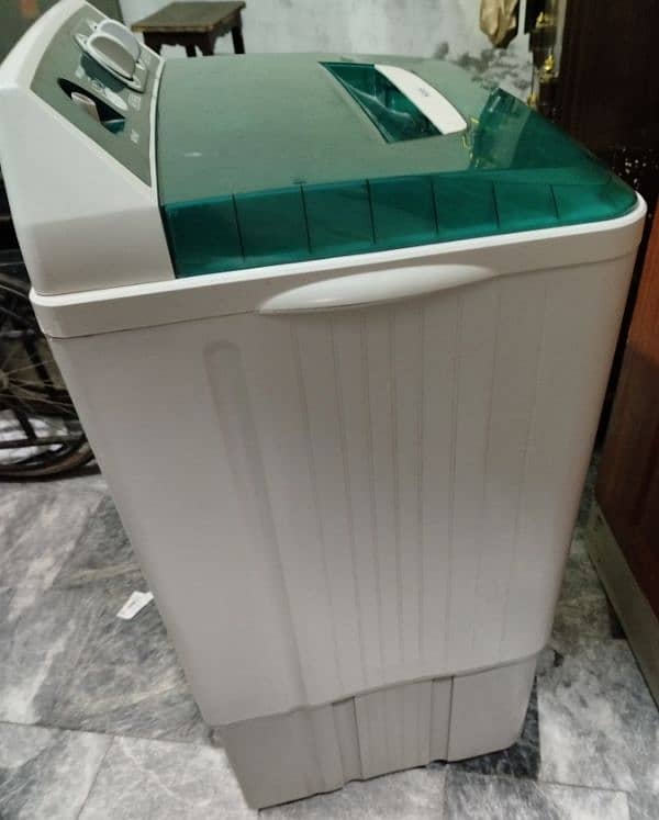 Hair washing machine 7