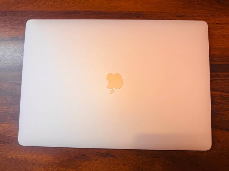 Macbook Pro 2019 i7 2.6GHz (9th Generation) 2