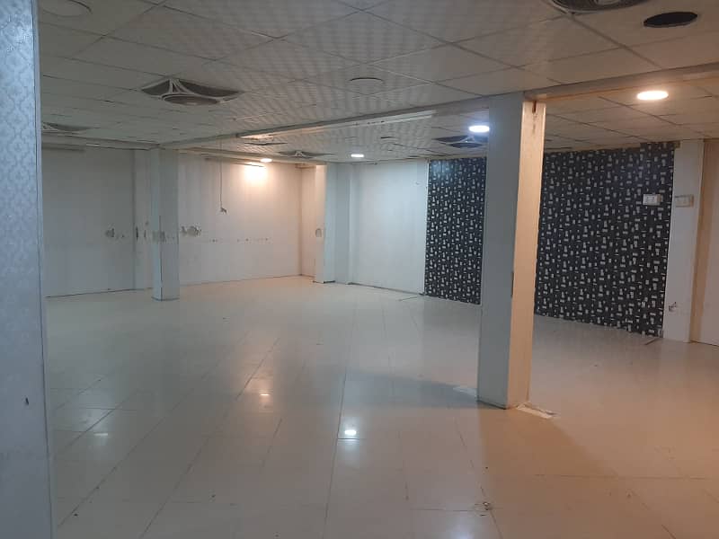 G/11 markaz LG ground open beisment 1300sq space available for rent real piks 2