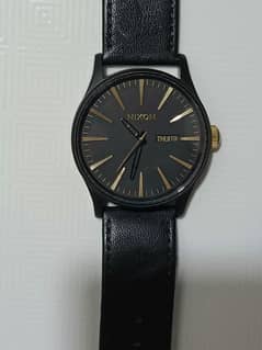 NIXON DATE DAY BLACK GOLDEN WATCH