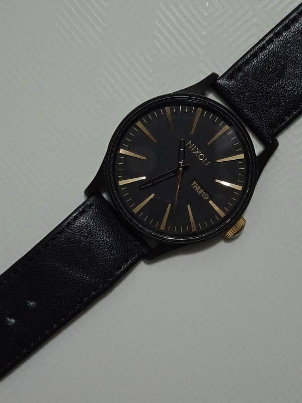 NIXON DATE DAY BLACK GOLDEN WATCH 2