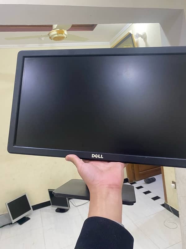 Dell desktop 18”inch 6