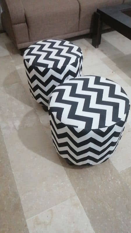 2 Ottoman stool 1