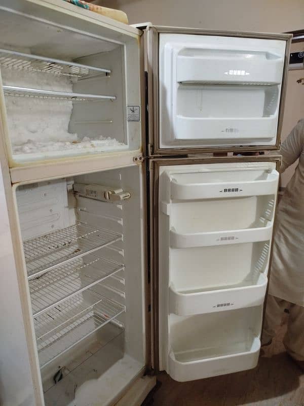 Dawlance Refrigerator 9188 B | Full Size 5