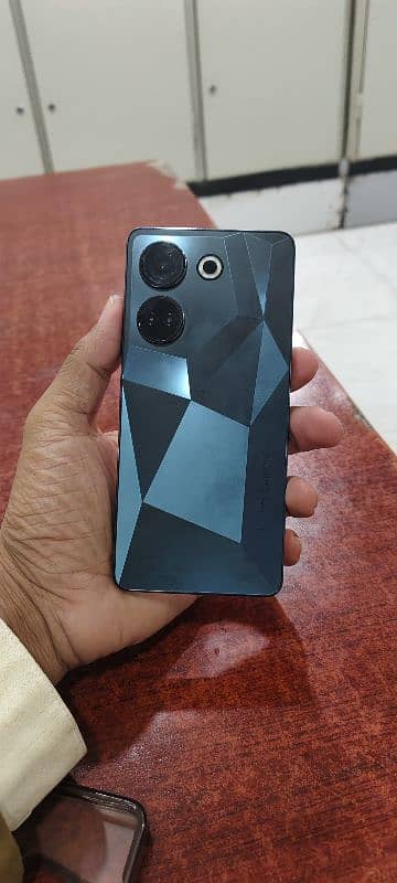 camon 20 pro 6month warnty 0