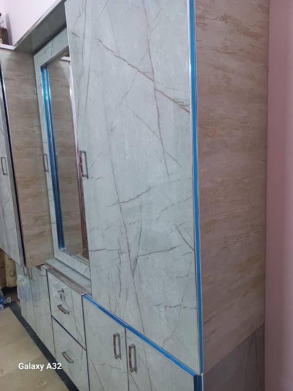 Modern cupboard with good quality material 3