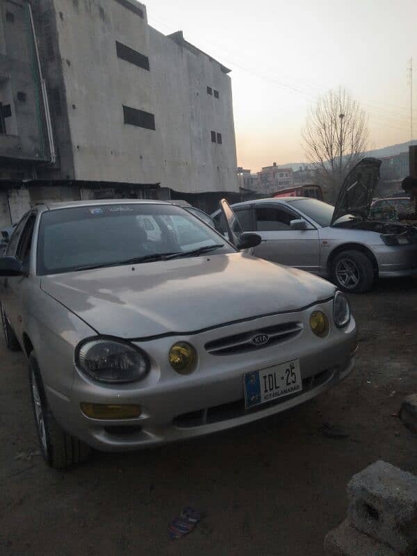 KIA Spectra 2001 1